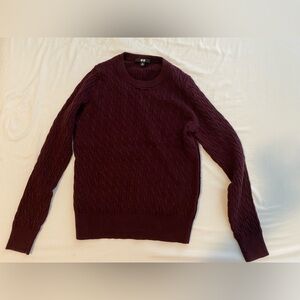 Uniqlo sweater